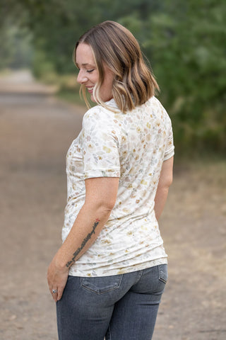 IN STOCK Sophie Pocket Tee - Neutral Floral